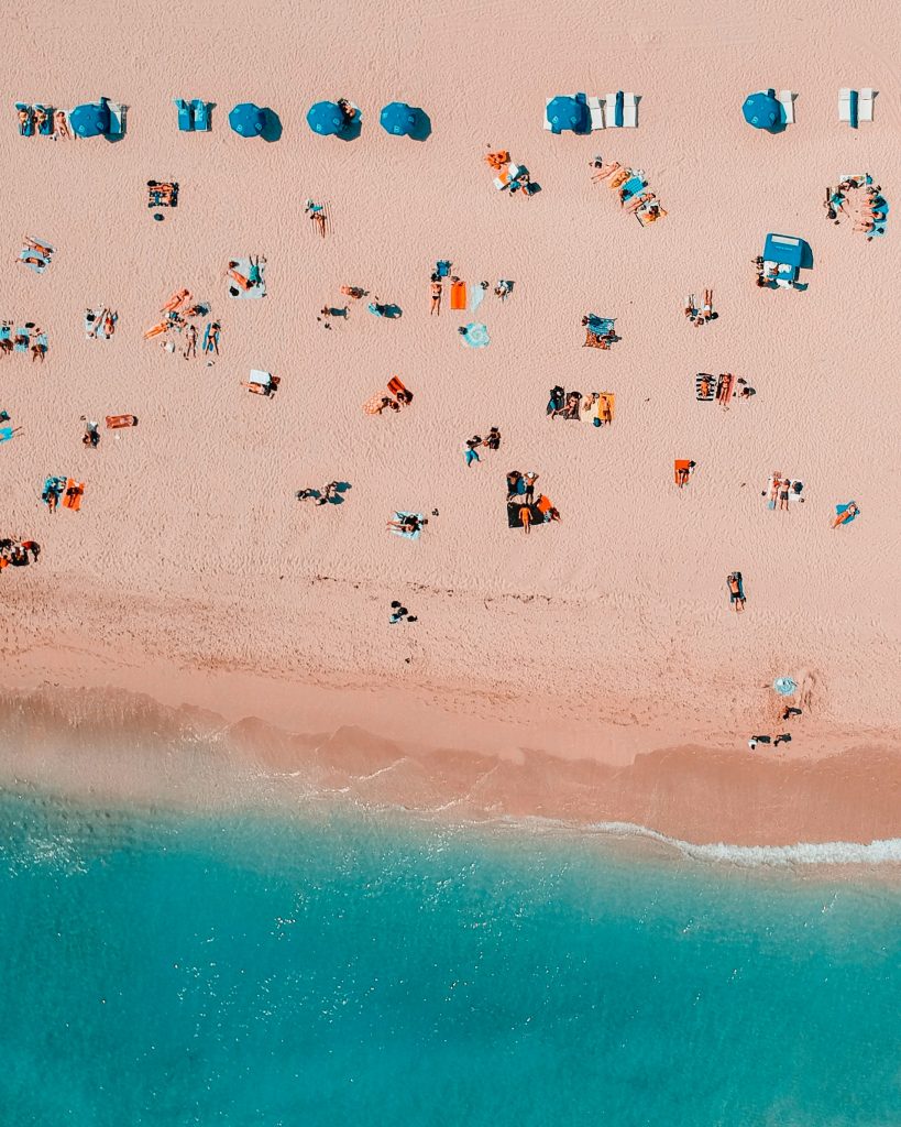 A hotel in Miami Beach perfectly implemented these social media strategies.