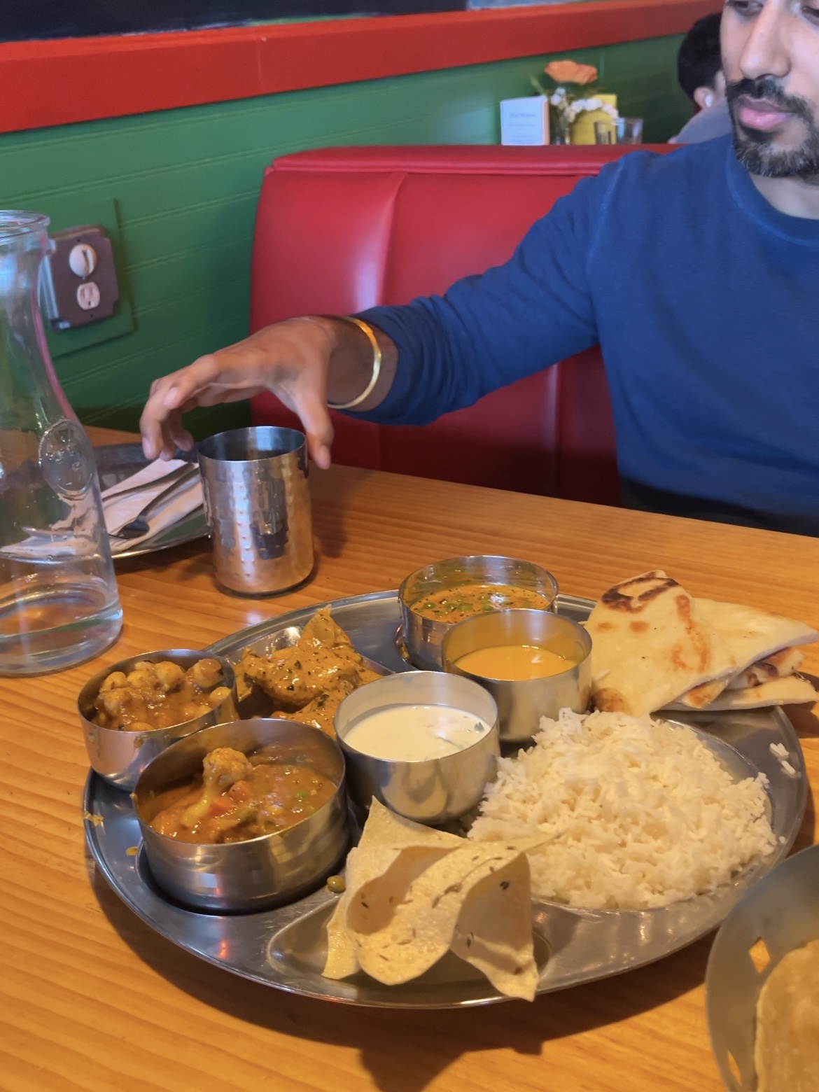 Hari Om India Restaurant in Alaska. MiscGyan Alaska Itinerary.